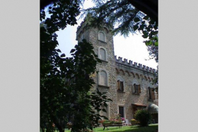 CASA LA TORRE un castello alle porte di Firenze, Florence